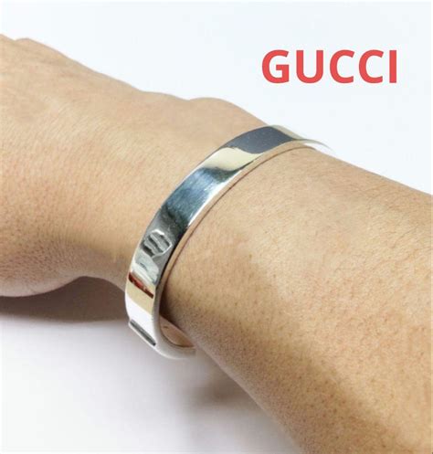 バングル gucci